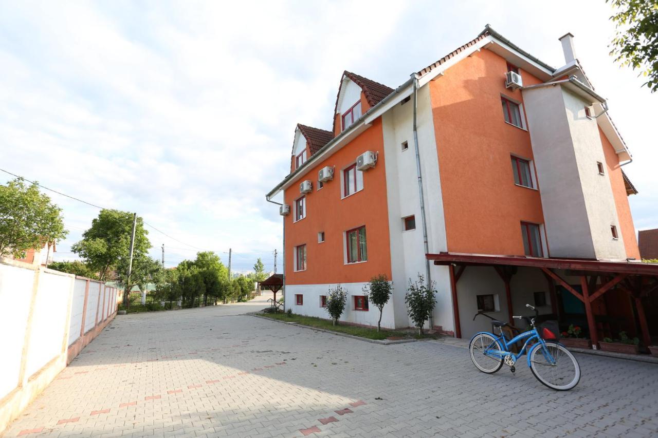 Pensiunea Casa Porojan Бэйле-Уну-Май Экстерьер фото