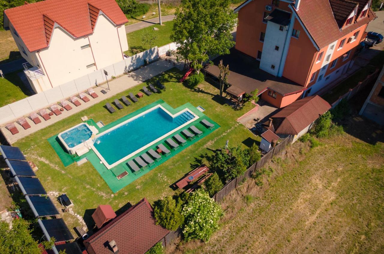 Pensiunea Casa Porojan Бэйле-Уну-Май Экстерьер фото